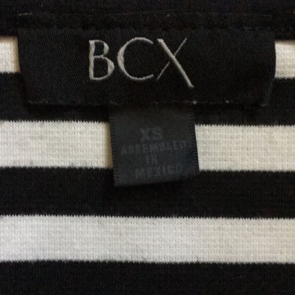 Black and white striped blouse - Picture 8 of 11